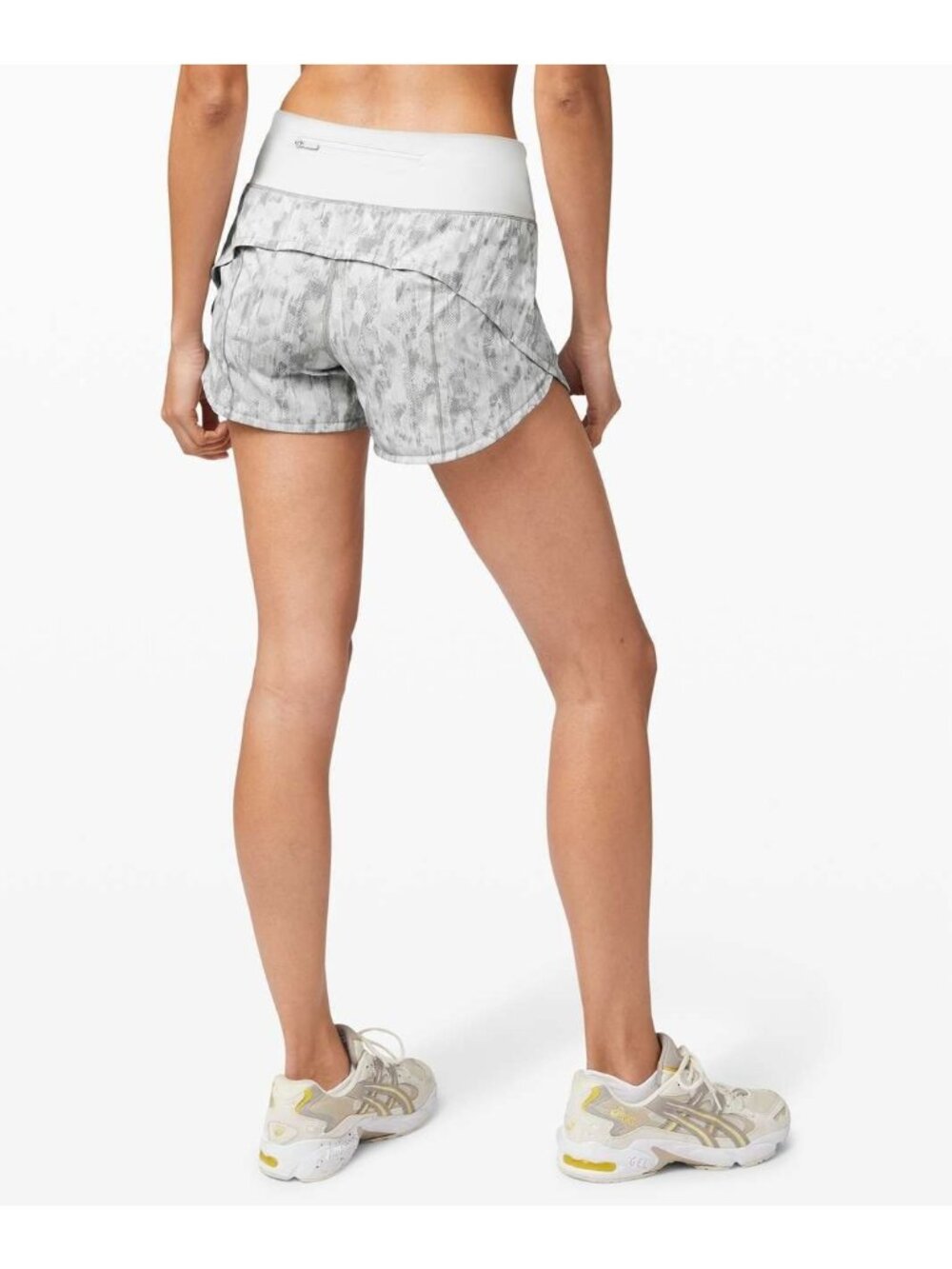 Lululemon Speed Up Short Long *4" City Breeze Alpine White Multi 4 EUC